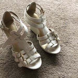Express Cream Wedges